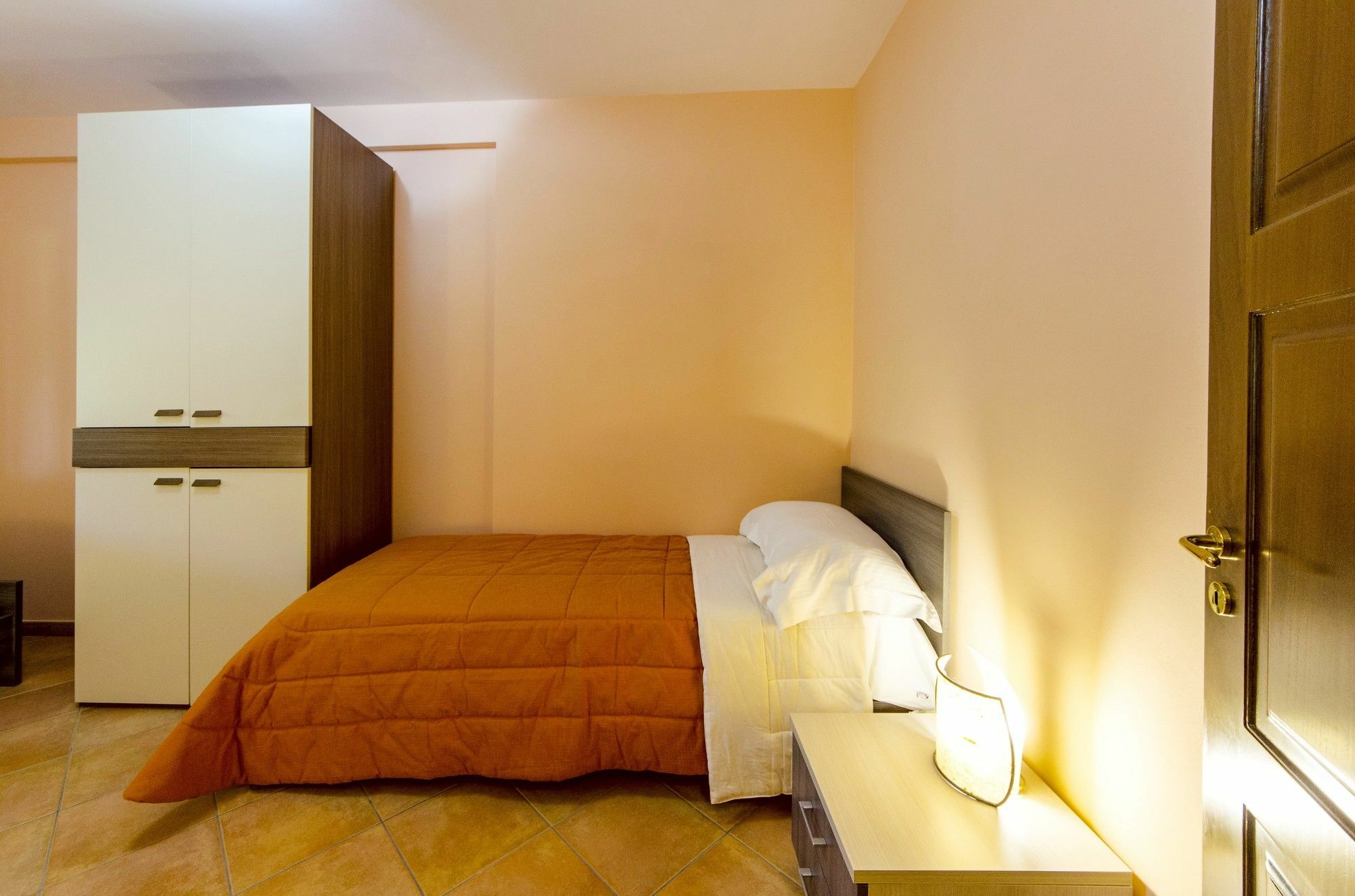 Residence Hydria Campofelice Di Roccella Bagian luar foto