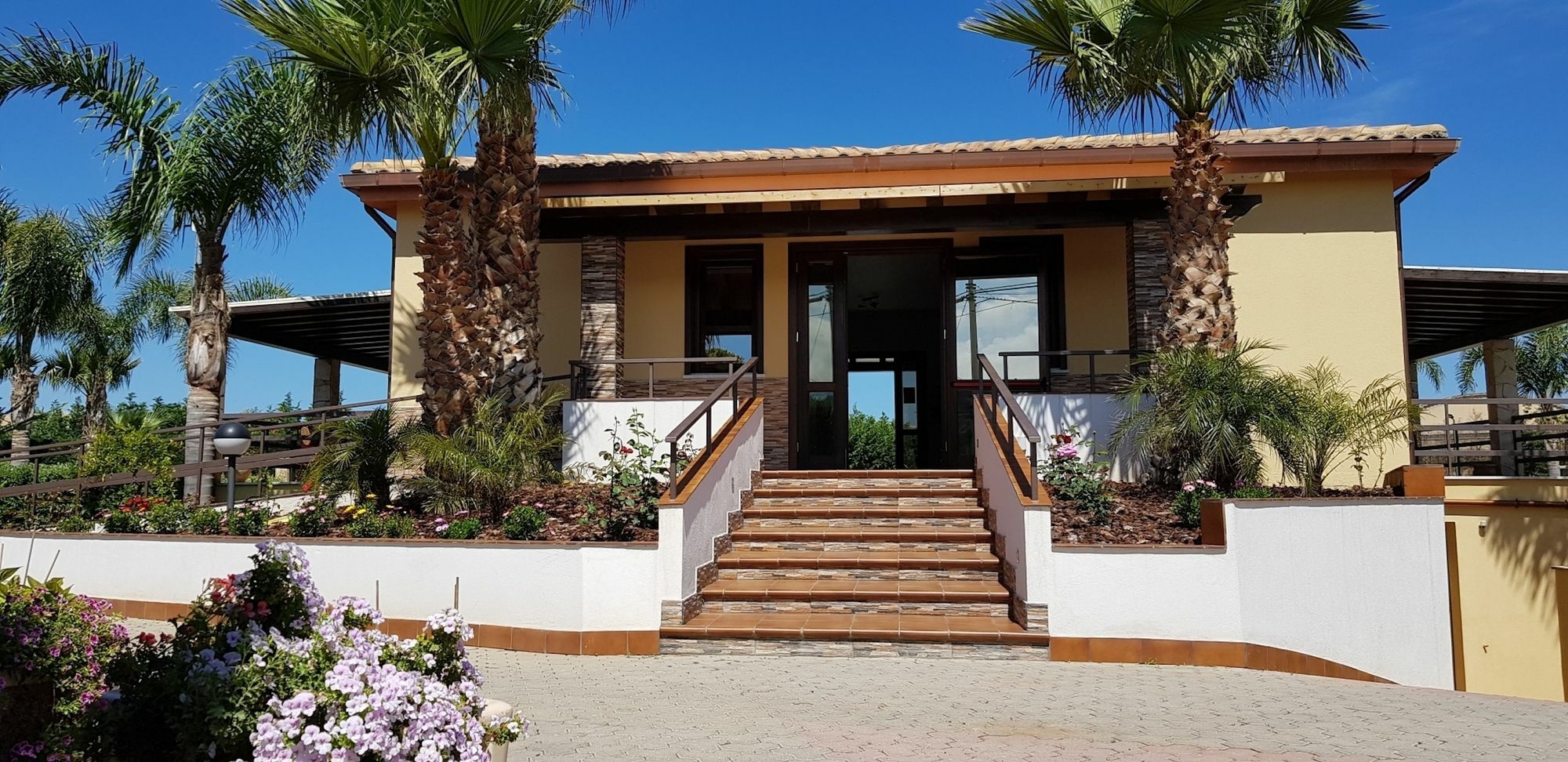 Residence Hydria Campofelice Di Roccella Bagian luar foto